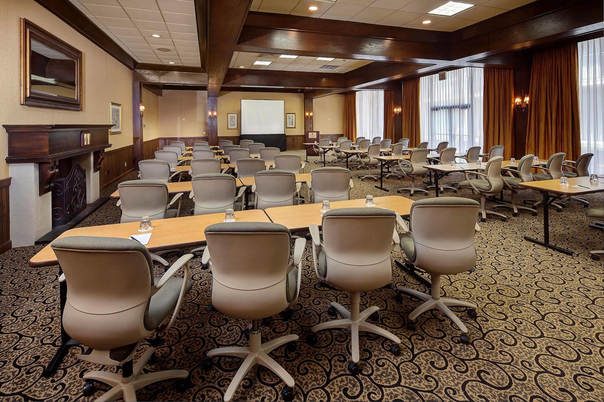 Historic Whispering Woods Hotel & Conference Center Olive Branch Εξωτερικό φωτογραφία